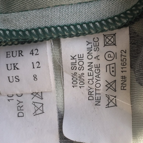 Issa London Geometric Print V-Neck Knit Dress Sz 8 - Picture 7 of 7